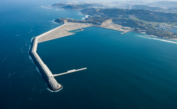 New port facilities at Punta Langosteira